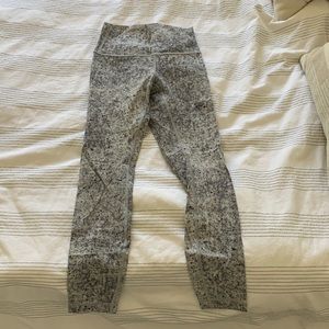 Lululemon printed luxtreme legging. Size 4. Like new